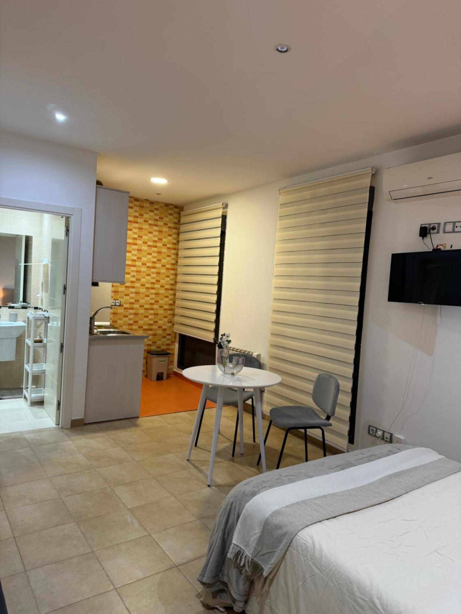 Hermosilla A Apartment
